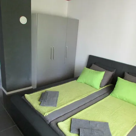 Sunset1, Free Private Parking, Pets Welcome Apartman Privlaka  Kültér fotó
