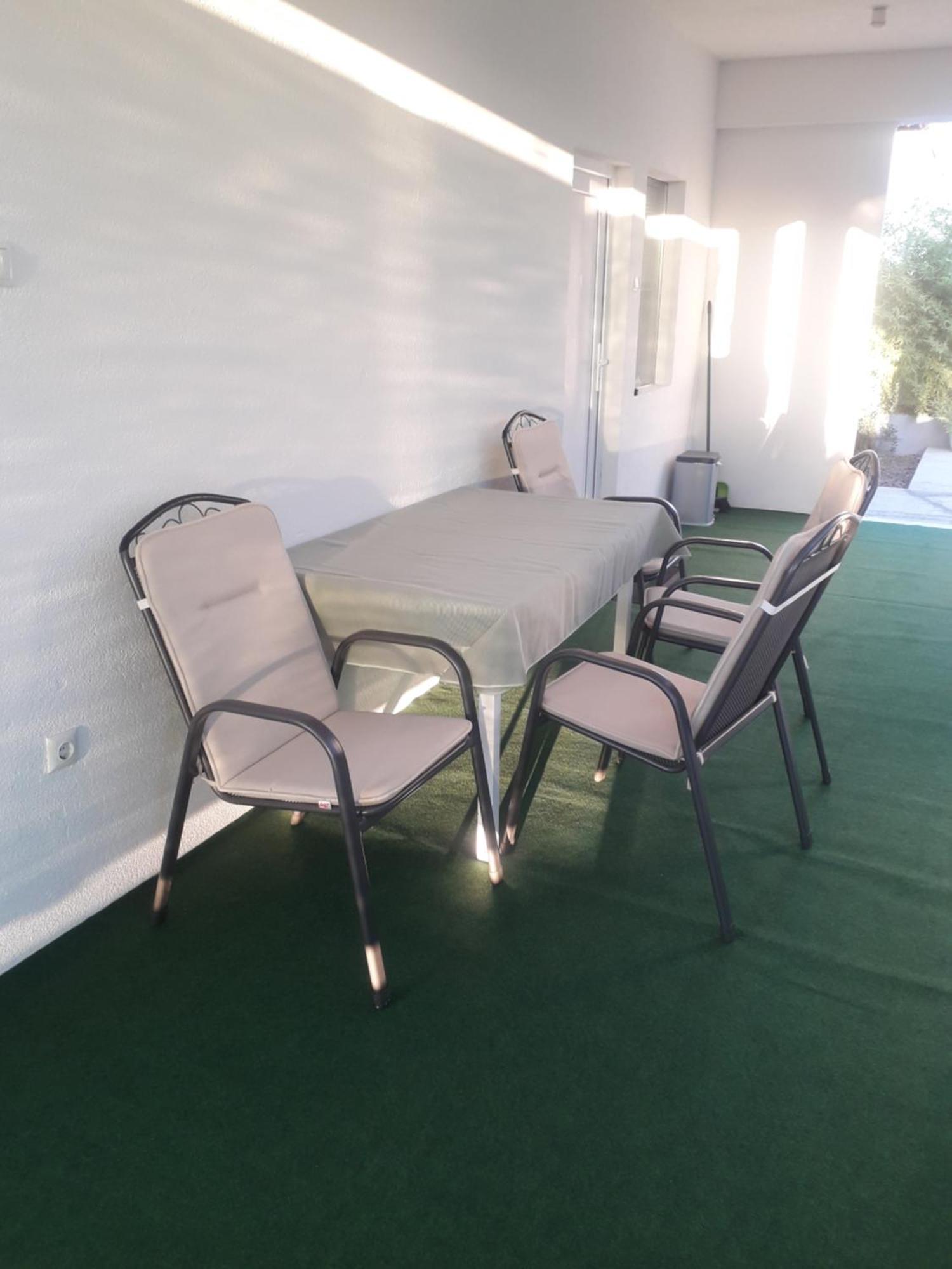 Sunset1, Free Private Parking, Pets Welcome Apartment *